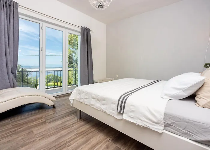 Roza Apartment Dramalj